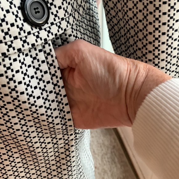 Apt. 9 Black & White Coat Sz. 14 - Picture 6 of 9